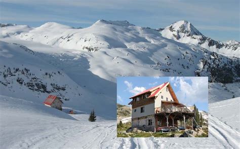 Selkirk Lodge .
